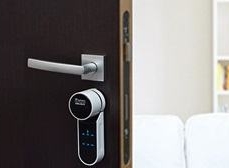 serrure connectee entr vachette à RENNES